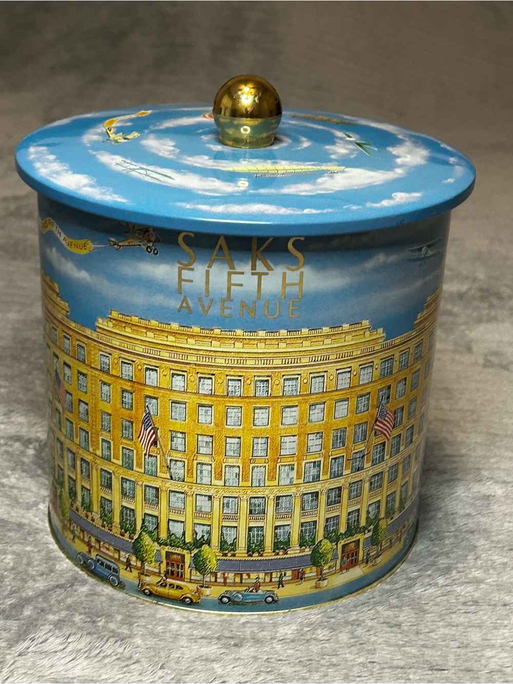 Saks Fifth Avenue Cookie Tin - Vintage - Pre-Owned Collectible (Empty) 6" High